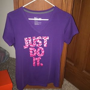 Women’s Nike Shirt